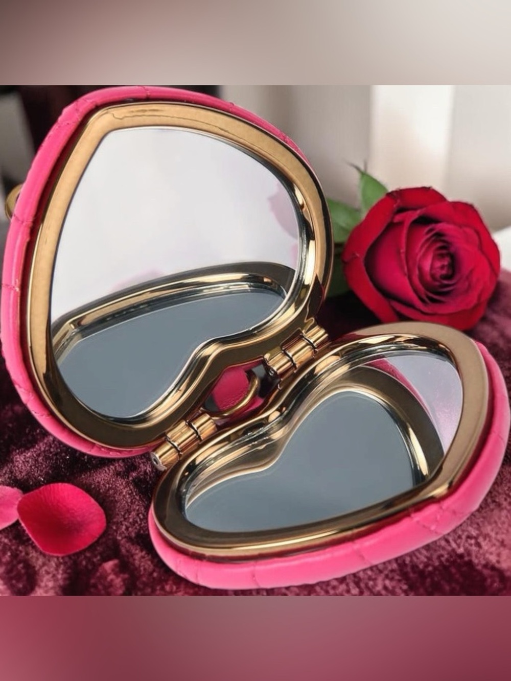 Kurt Geiger Kensington Heart Mirror Bag Charm NWT - Picture 3 of 4